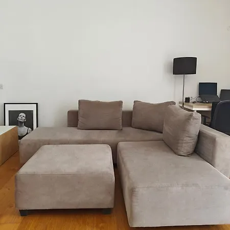 Cosy 1 Bedroom Penthouse With Large Corner Terrace & Outside Furniture - Open View Apartmán *